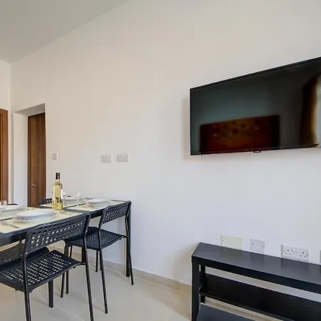 Msida Valley Creek Apartment *